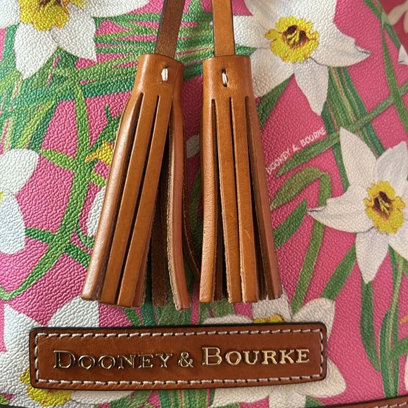 Dooney & Bourke Pink Daffodil Drawstring Bag Excellent Condition - Picture 11 of 15